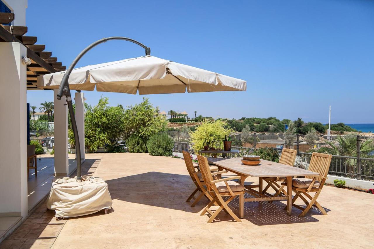 Phaedrus Living: Seaside Luxury Villa Anafi Paralimni Exterior photo